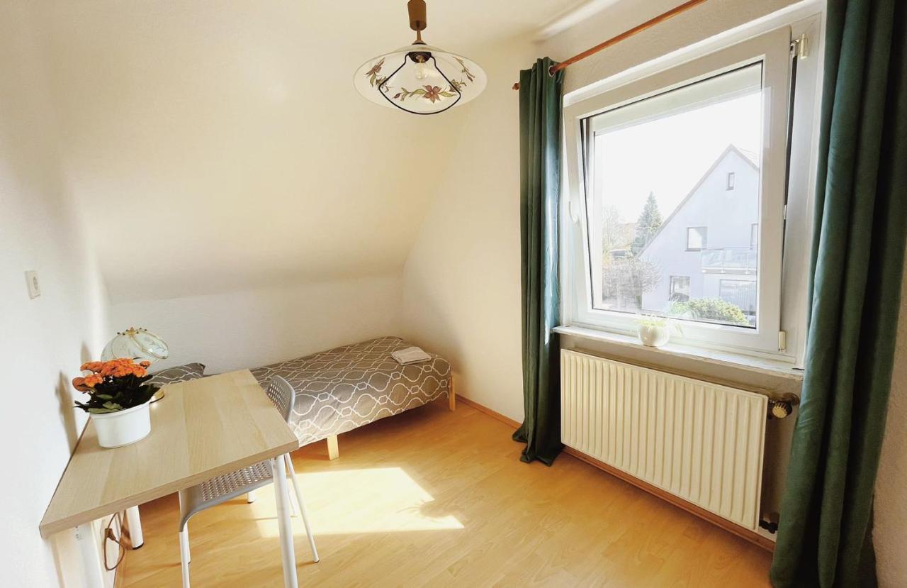 Messezimmer Laatzen 30880 Hannover Eksteriør billede